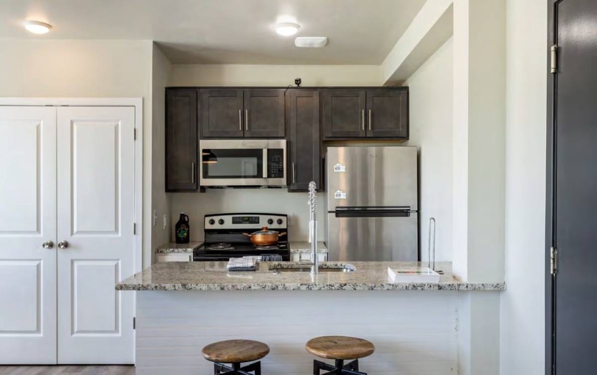 Apartment for rent at 1800 W Bethune St #102, Detroit, MI 48206