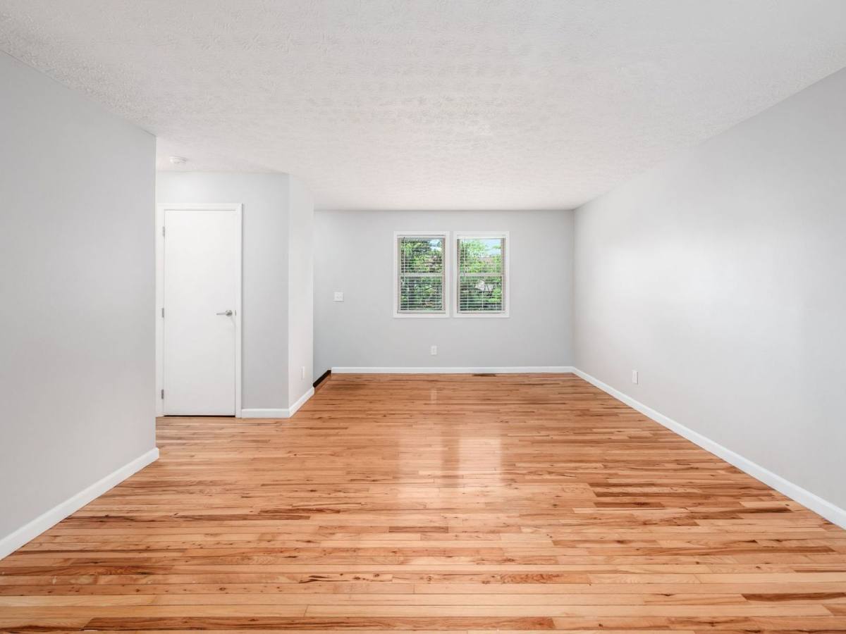 Townhouse for rent at 1963 Drury Lane, Columbus, OH 43235