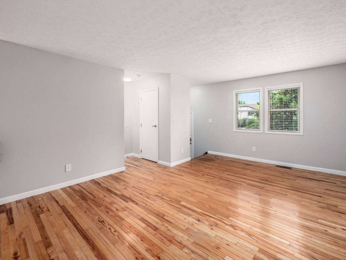 Townhouse for rent at 1963 Drury Lane, Columbus, OH 43235