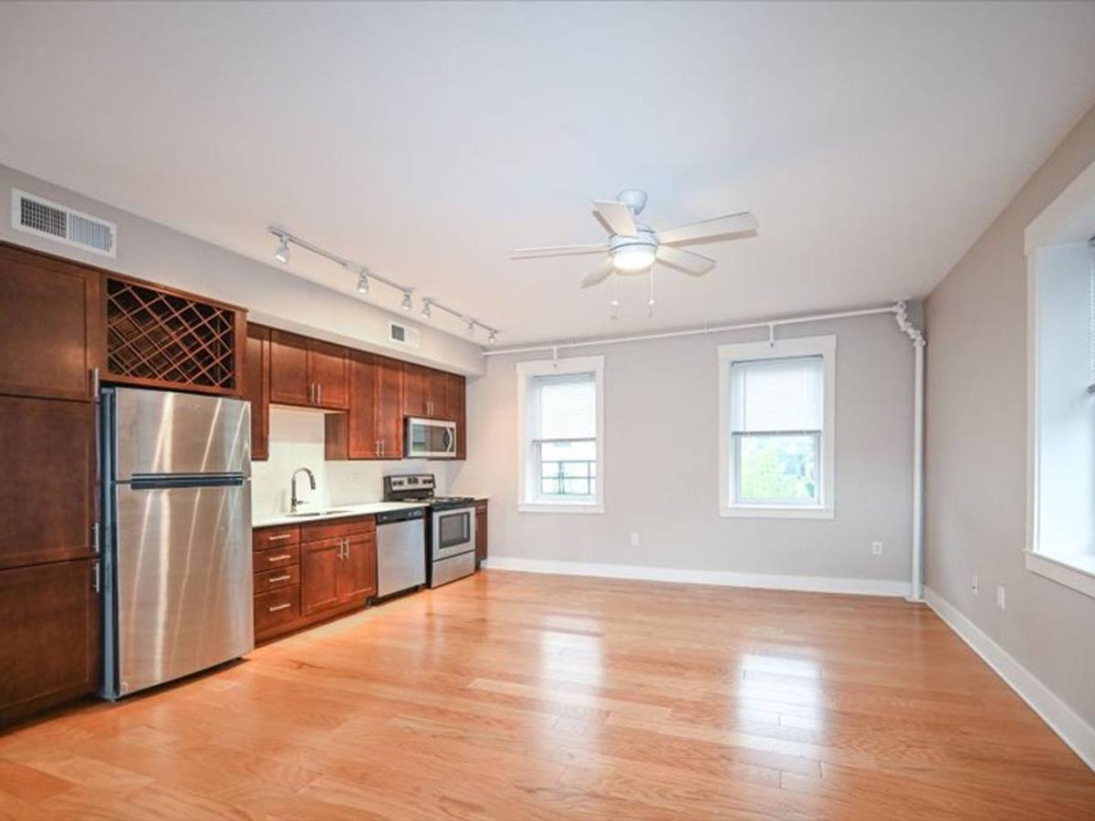 Apartment for rent at 515 E 12th St #4, Cincinnati, OH 45202