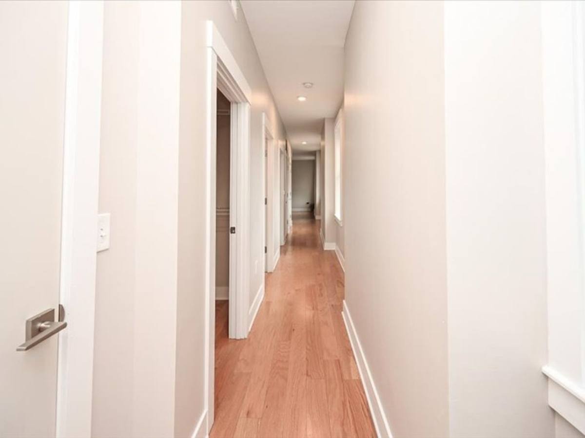 Apartment for rent at 515 E 12th St #4, Cincinnati, OH 45202