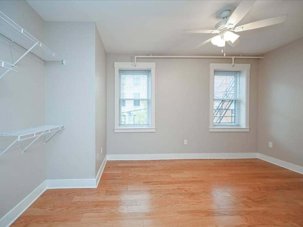 Apartment for rent at 515 E 12th St #4, Cincinnati, OH 45202