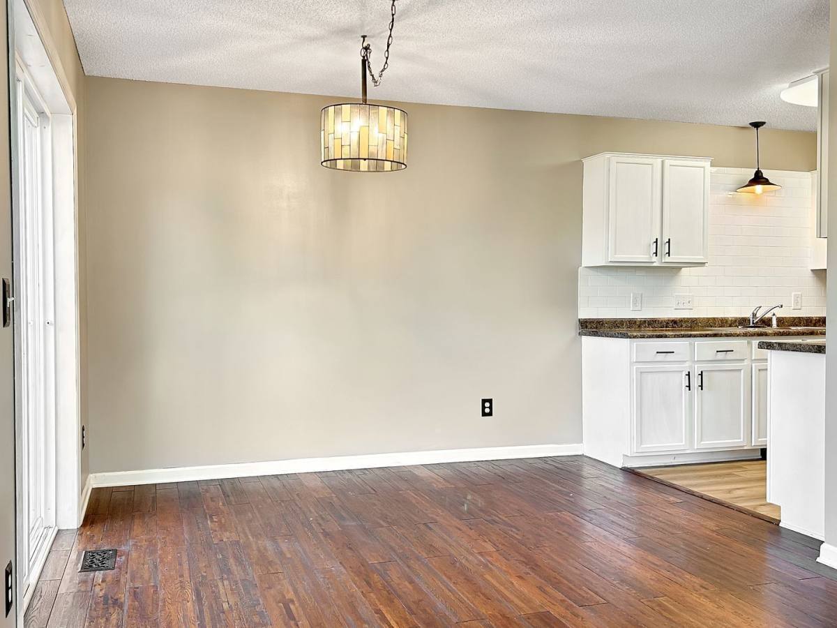 Townhouse for rent at 13821 Edgewood Ave, Savage, MN 55378