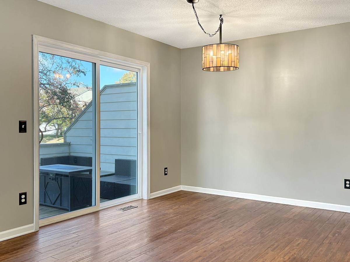 Townhouse for rent at 13821 Edgewood Ave, Savage, MN 55378