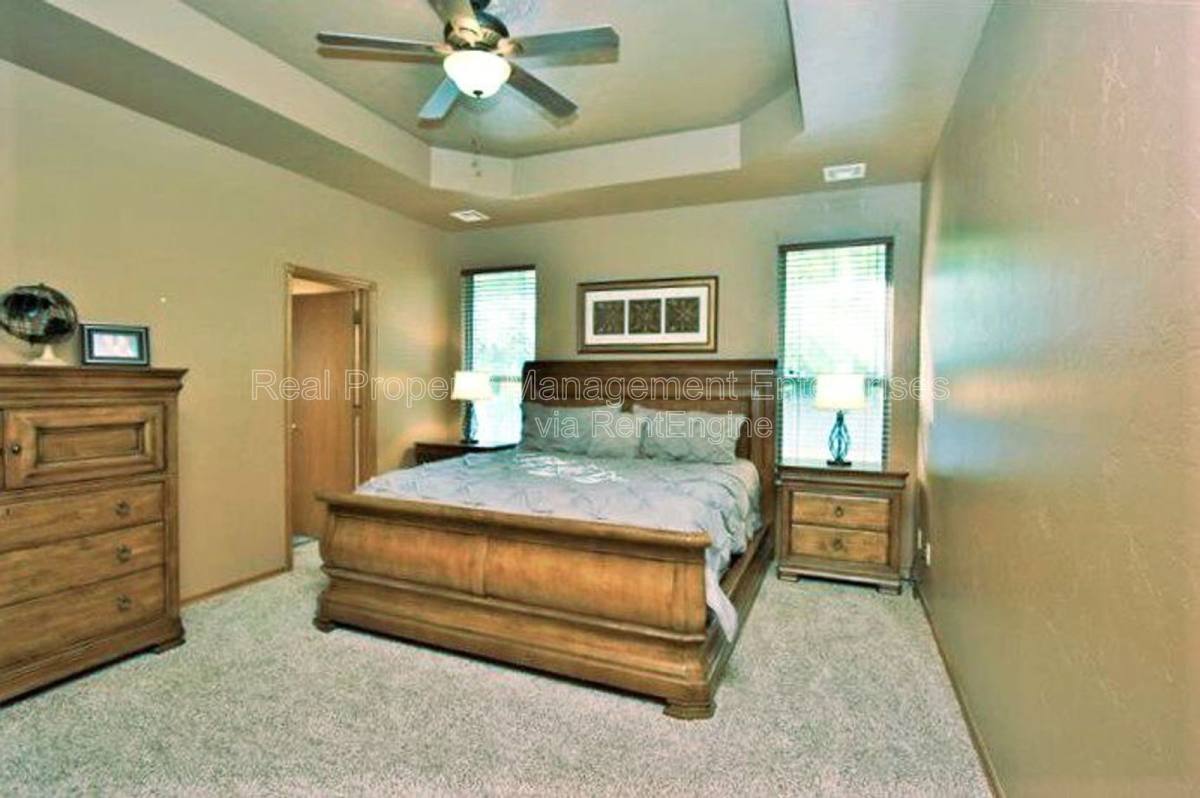 House for rent at 617 Wicket Place, Yukon, OK 73099
