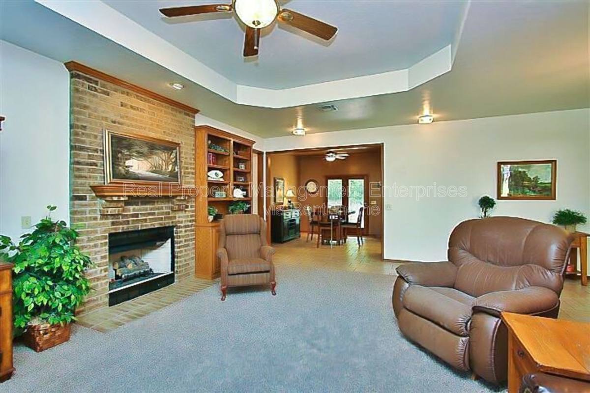 House for rent at 617 Wicket Place, Yukon, OK 73099
