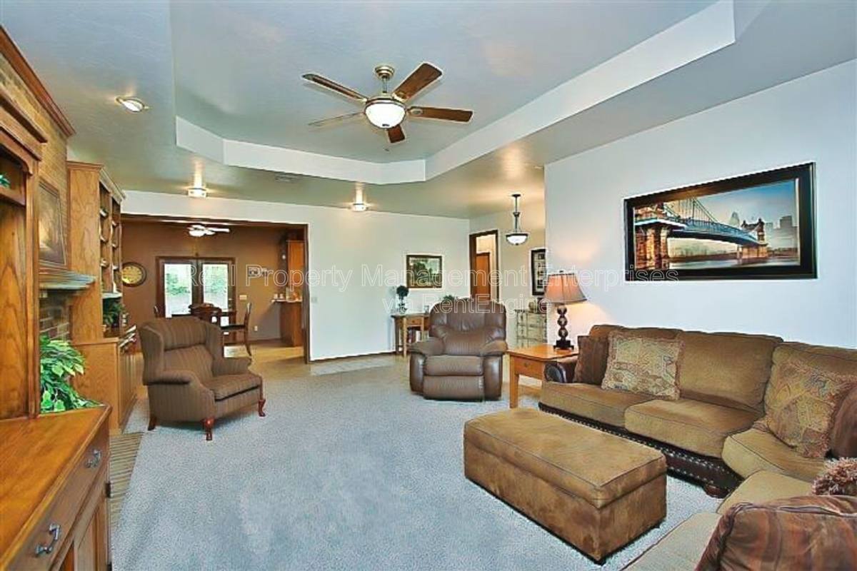 House for rent at 617 Wicket Place, Yukon, OK 73099