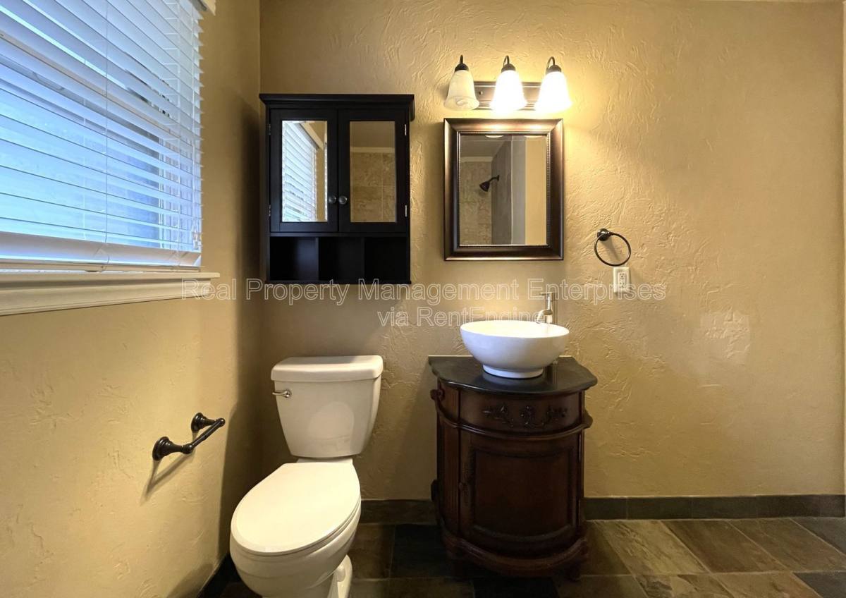 House for rent at 2225 NW 50th St, Oklahoma City, OK 73112