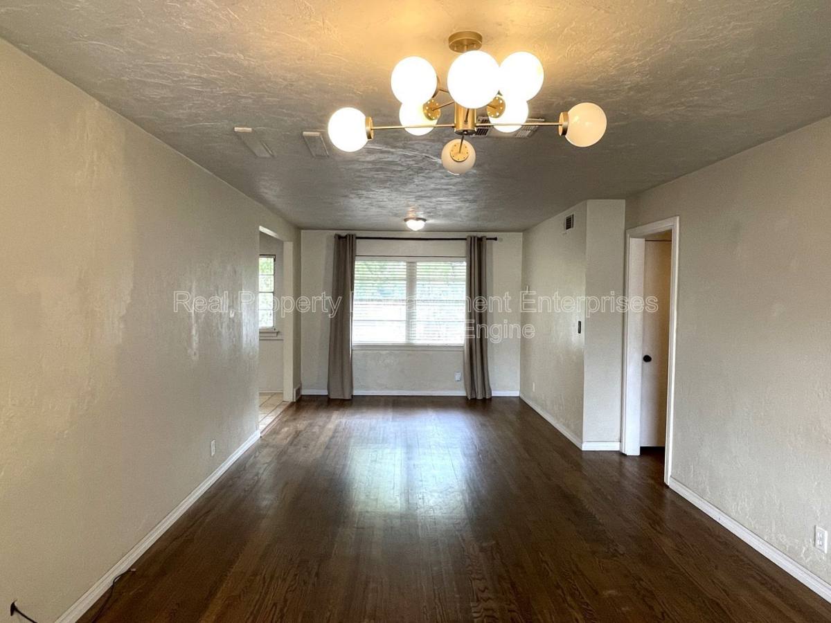 House for rent at 2225 NW 50th St, Oklahoma City, OK 73112