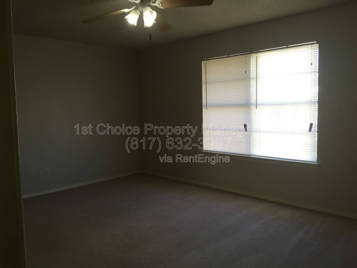 Apartment for rent at 7704 Jennifer Lane, North Richland Hills, TX 76182