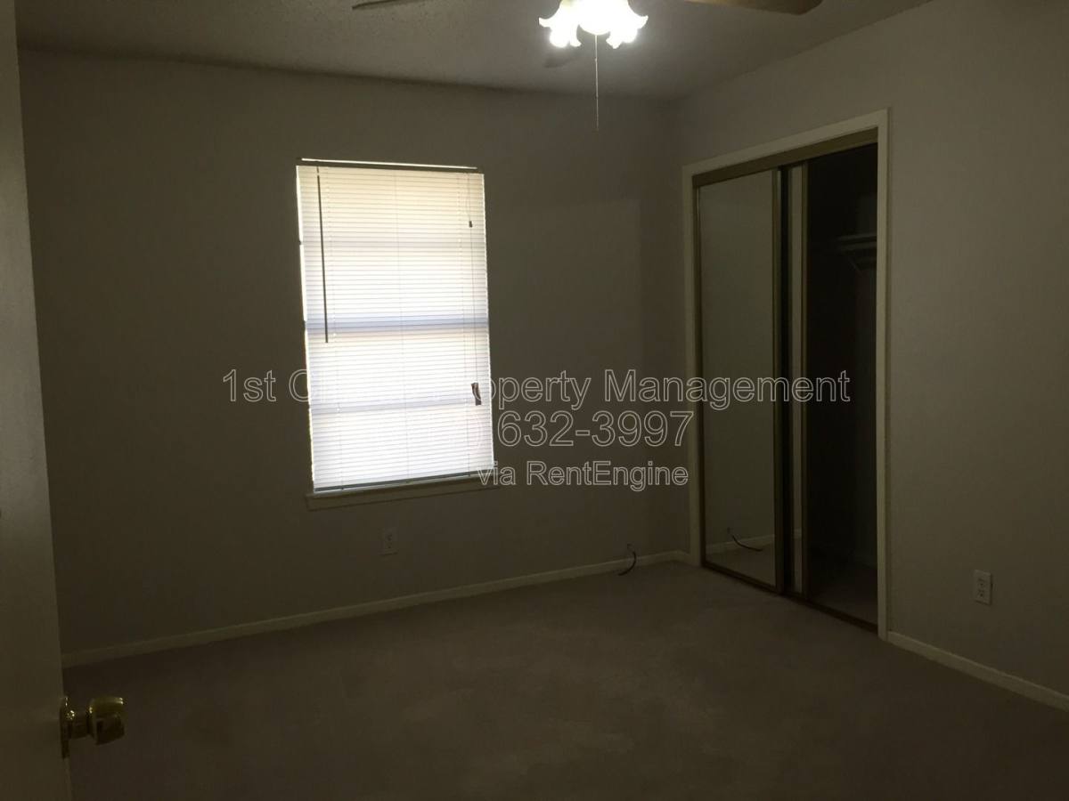 Apartment for rent at 7704 Jennifer Lane, North Richland Hills, TX 76182