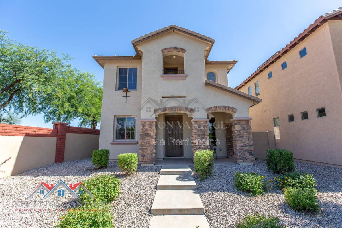 House for rent at 9136 W Meadow Dr, Peoria, AZ 85382