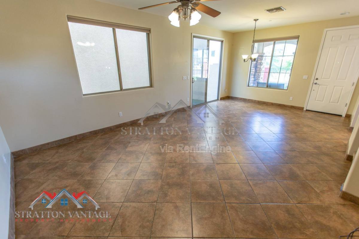 House for rent at 9136 W Meadow Dr, Peoria, AZ 85382