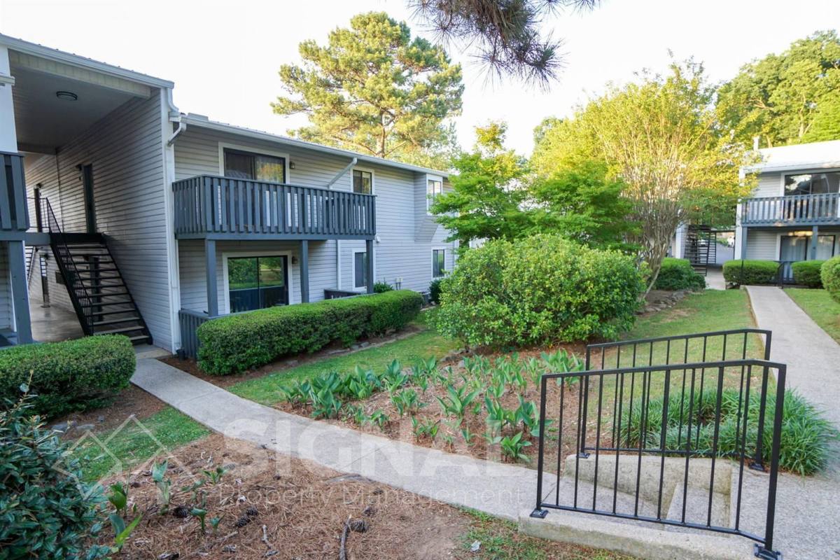 Condo for rent at 616 Woodland Village, Birmingham, AL 35216