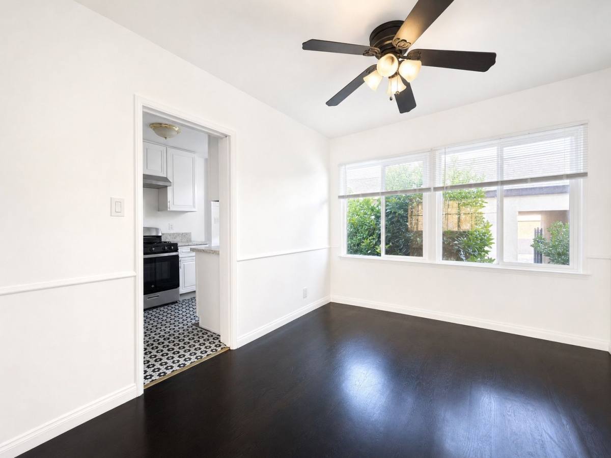 Townhouse for rent at 2106B Delaware Ave, Santa Monica, CA 90404