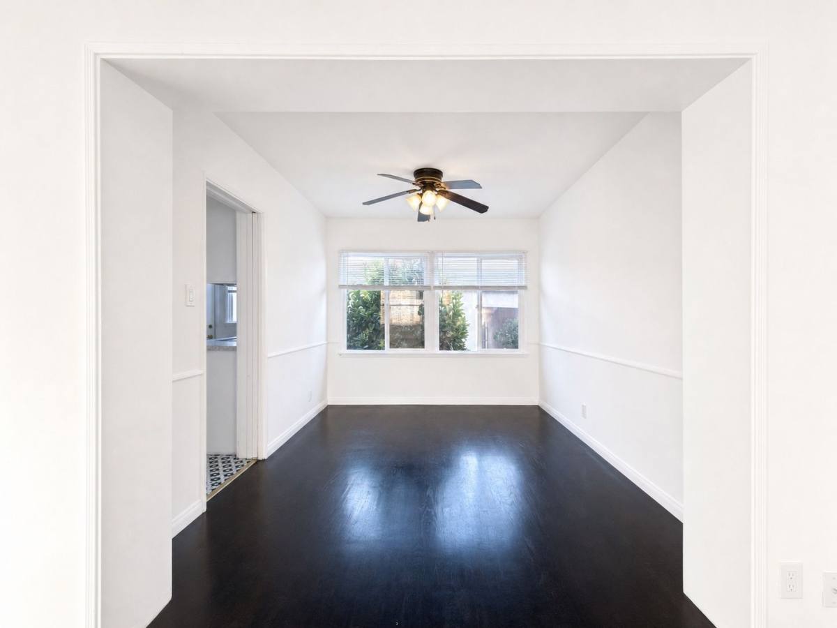 Townhouse for rent at 2106B Delaware Ave, Santa Monica, CA 90404