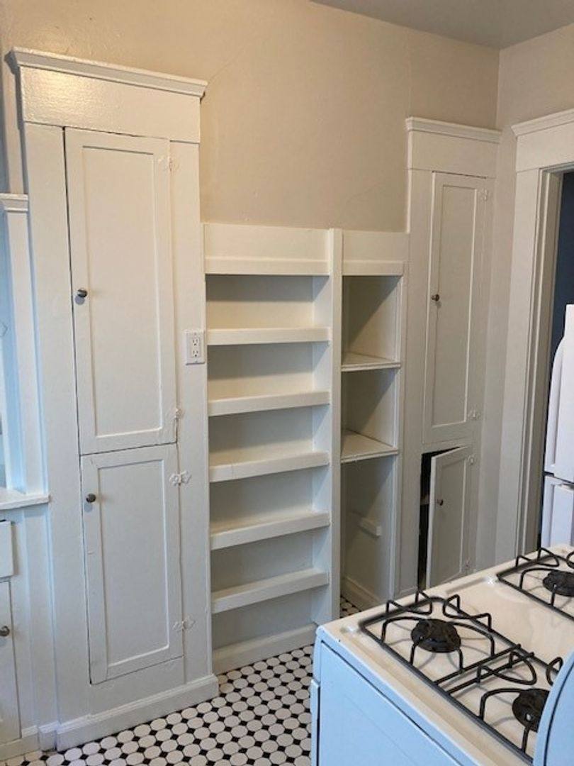 Apartment for rent at 3042-3048 Broadway, San Diego, CA 92102