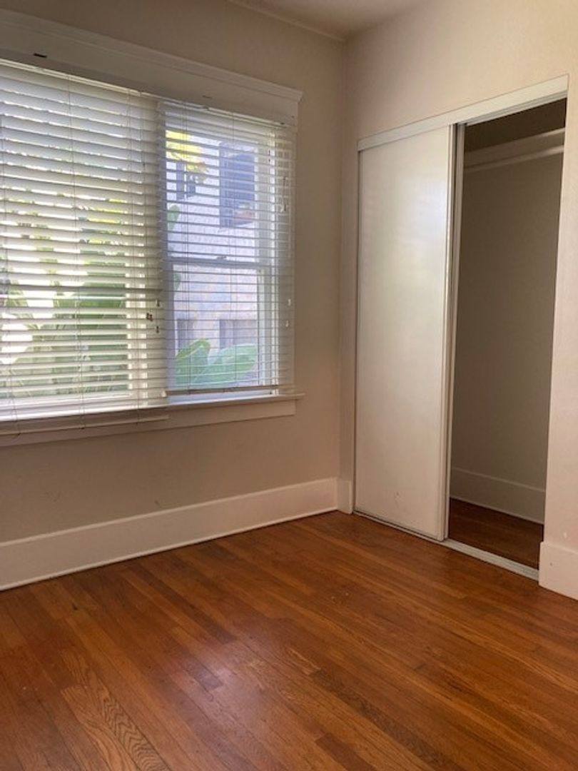 Apartment for rent at 3042-3048 Broadway, San Diego, CA 92102
