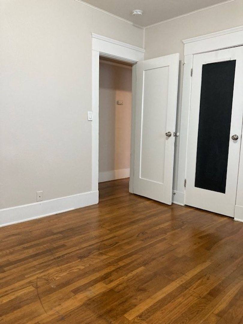 Apartment for rent at 3042-3048 Broadway, San Diego, CA 92102