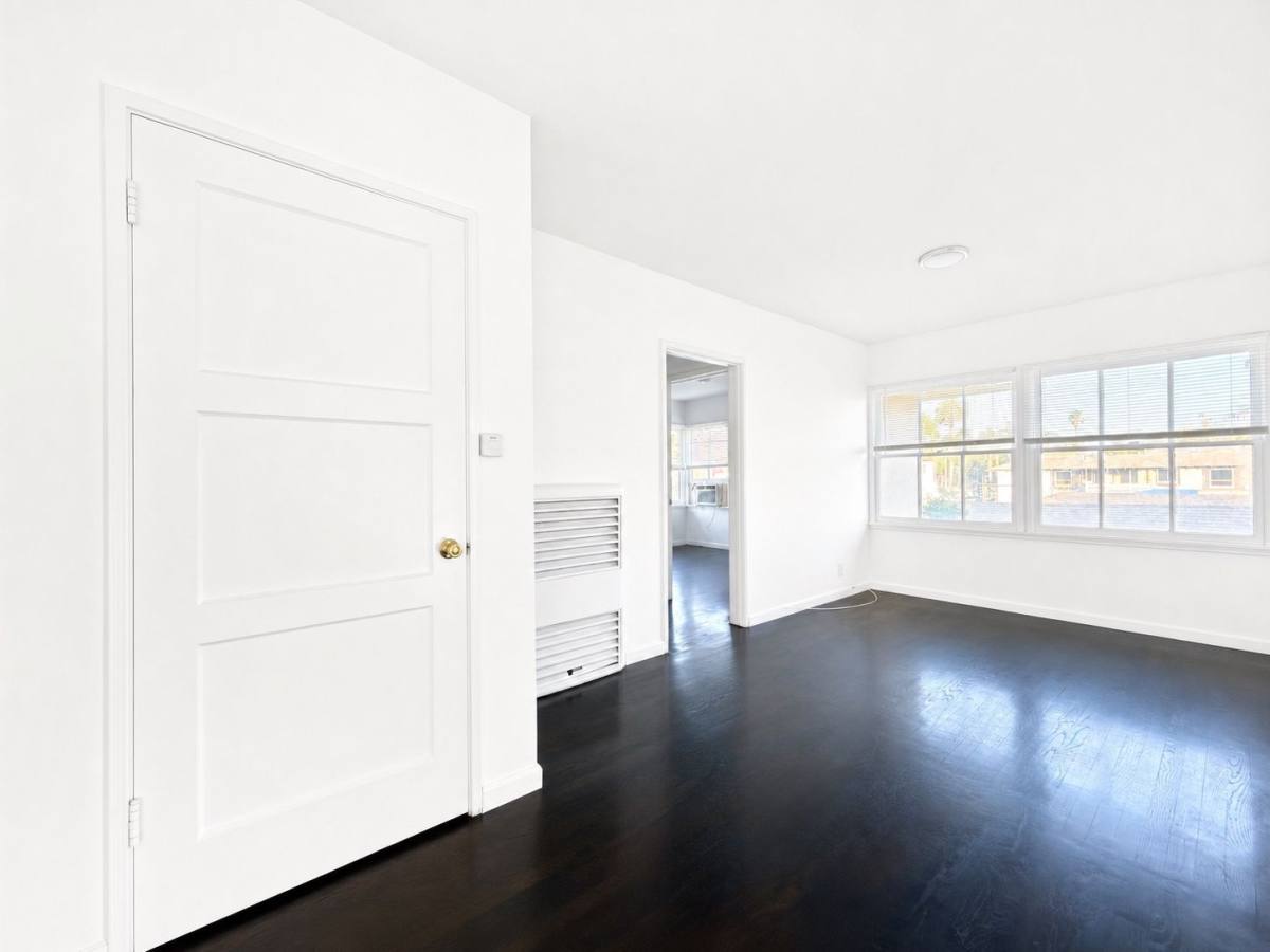 Apartment for rent at 2106C Delaware Ave, Santa Monica, CA 90404