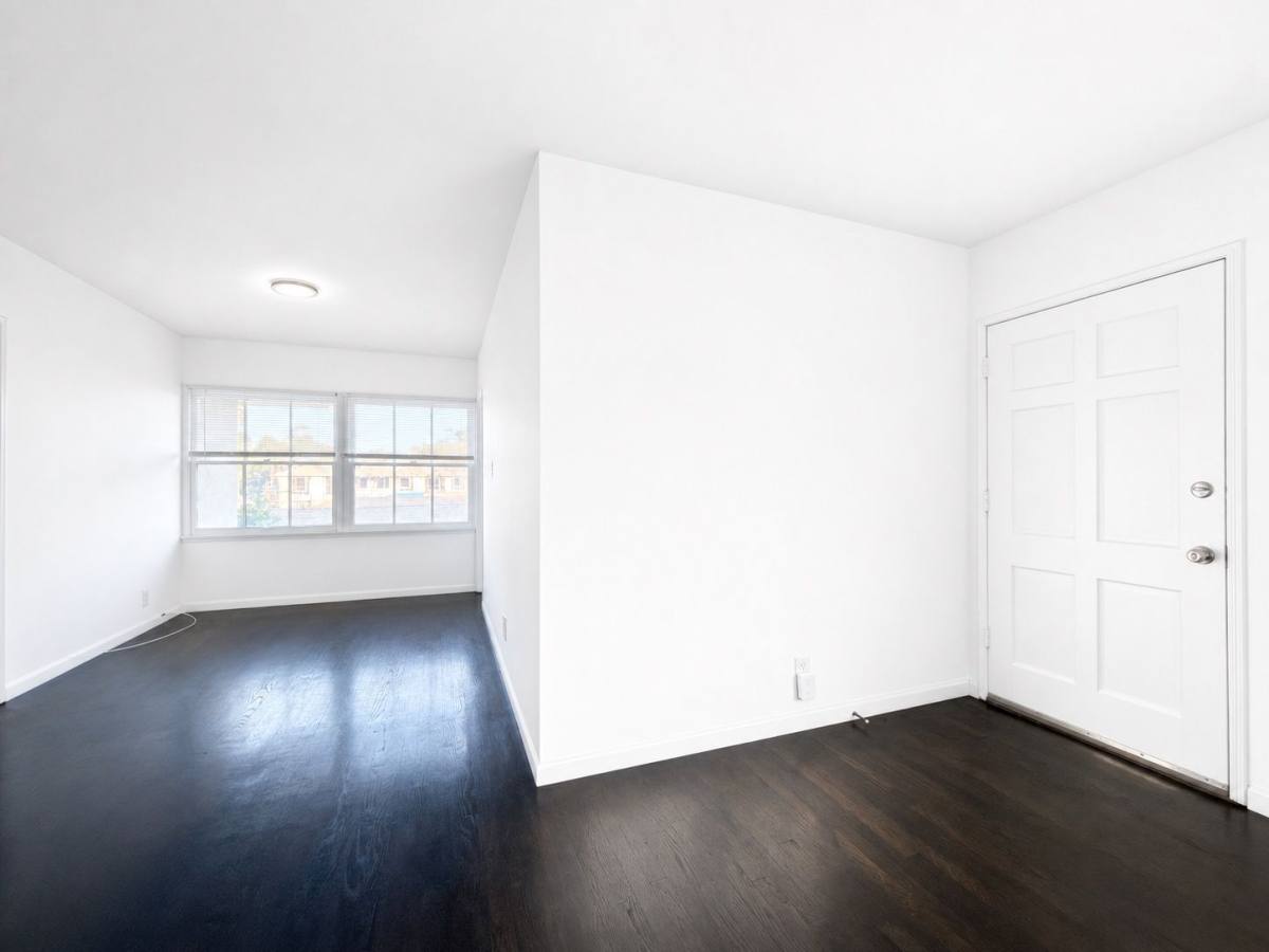 Apartment for rent at 2106C Delaware Ave, Santa Monica, CA 90404