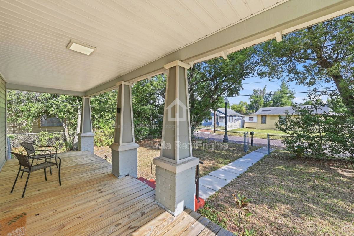 House for rent at 302 W Park St, Lakeland, FL 33803