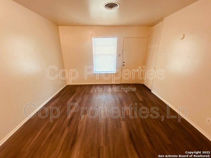 Apartment for rent at 144 Cloudhaven Dr #1, San Antonio, TX 78209