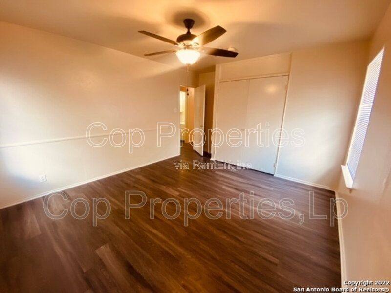Apartment for rent at 144 Cloudhaven Dr #1, San Antonio, TX 78209