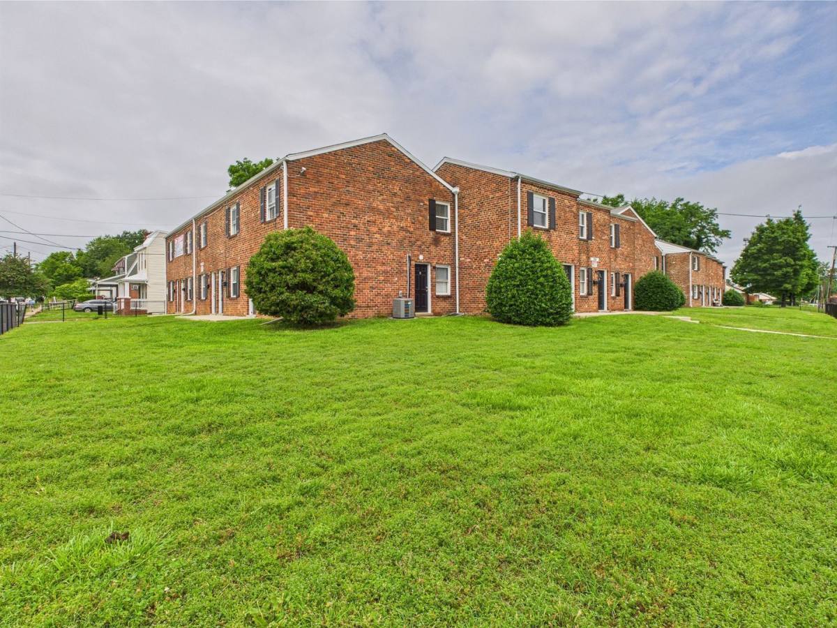 Apartment for rent at 2701 Midlothian Turnpike #C, Richmond, VA 23224