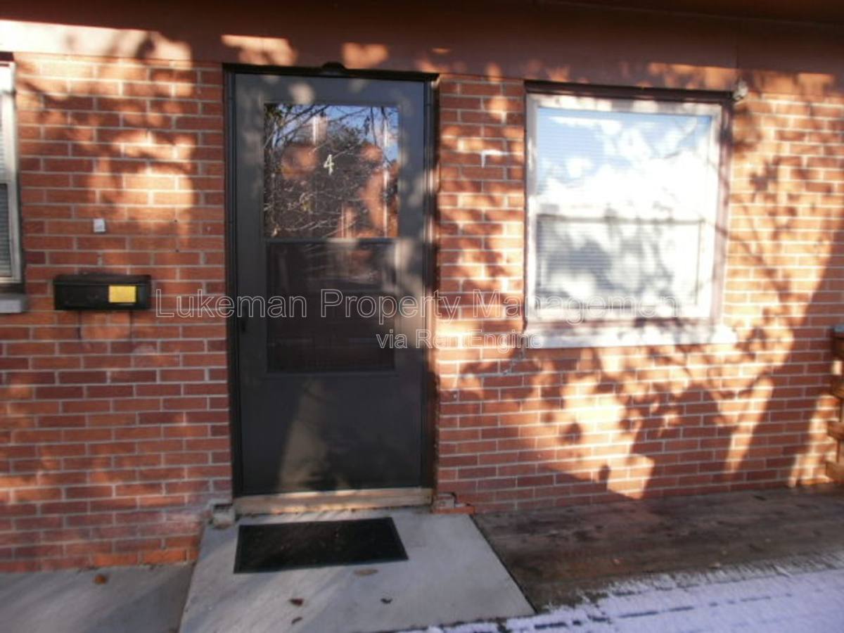 Apartment for rent at 1536 Henson Ave #4, Kalamazoo, MI 49048