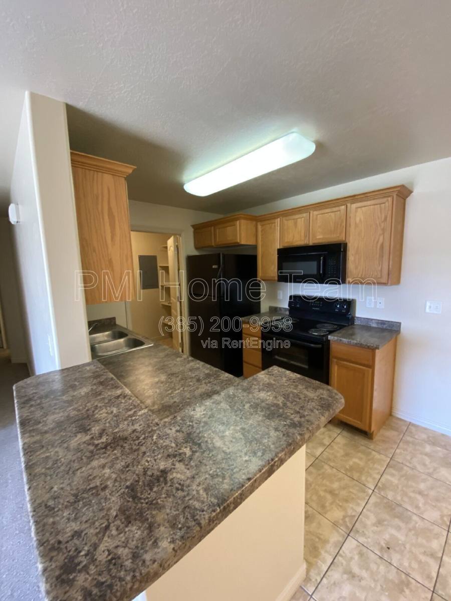 Apartment for rent at 2510 Charleston Ave #G10, Ogden, UT 84414