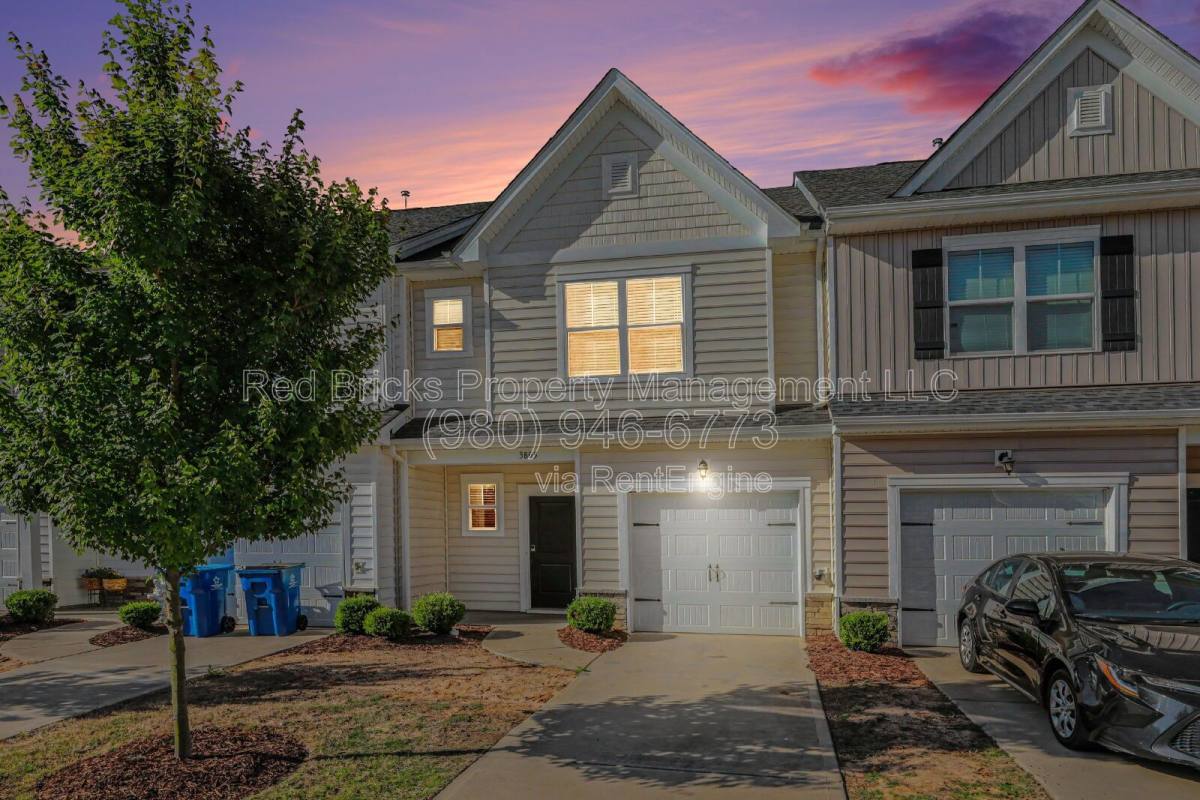 Townhouse for rent at 3805 Yorkshire Place, Terrell, NC 28682