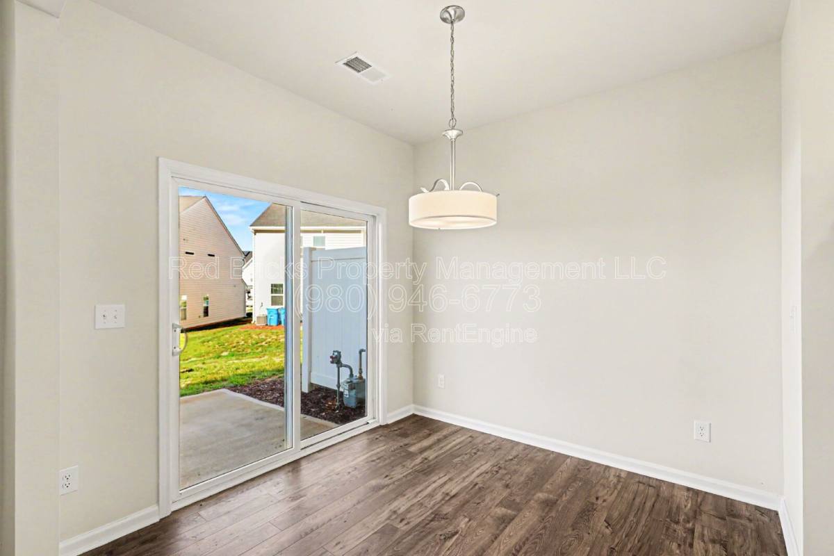 Townhouse for rent at 3805 Yorkshire Place, Terrell, NC 28682