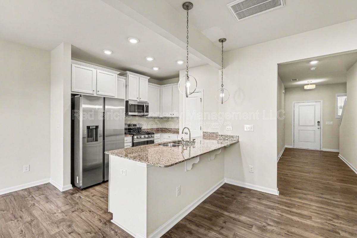 Townhouse for rent at 3805 Yorkshire Place, Terrell, NC 28682