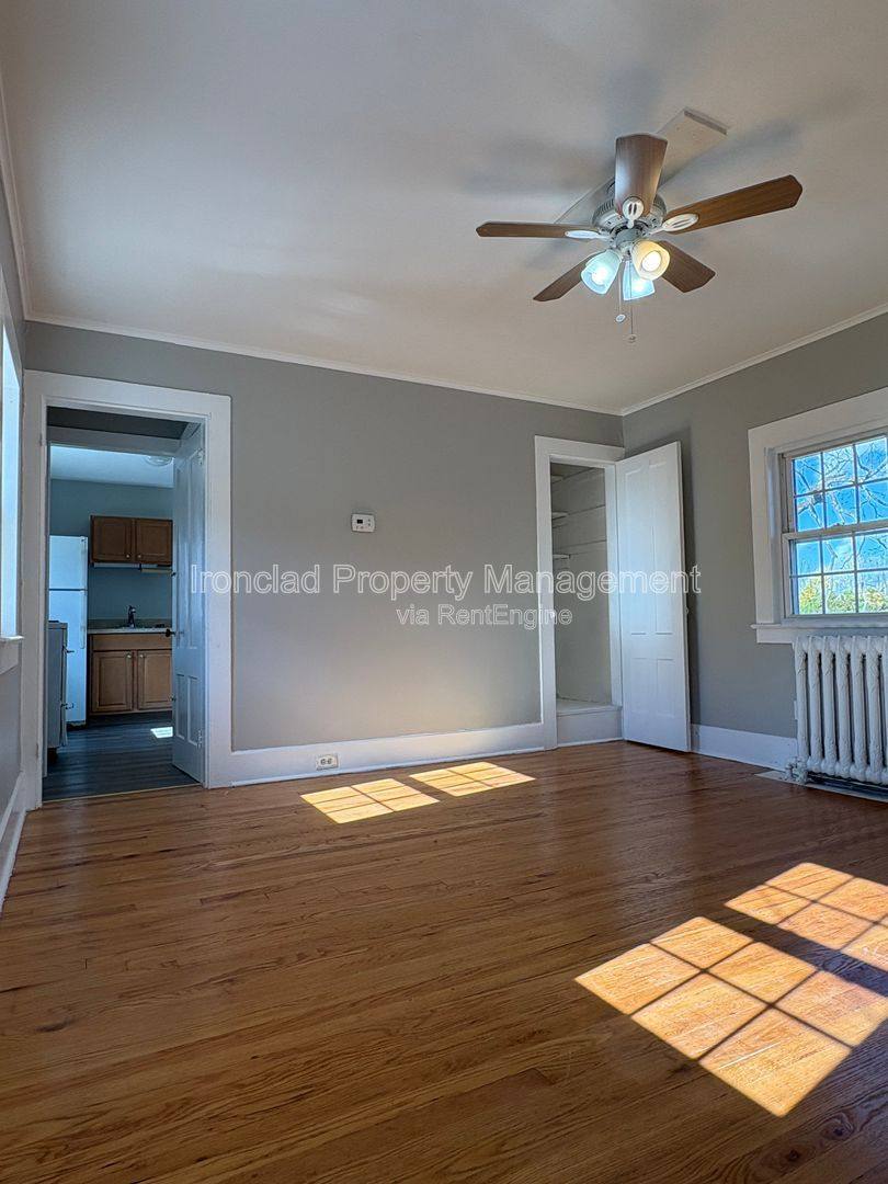 Apartment for rent at 548 Main St #2, Portland, CT 06480