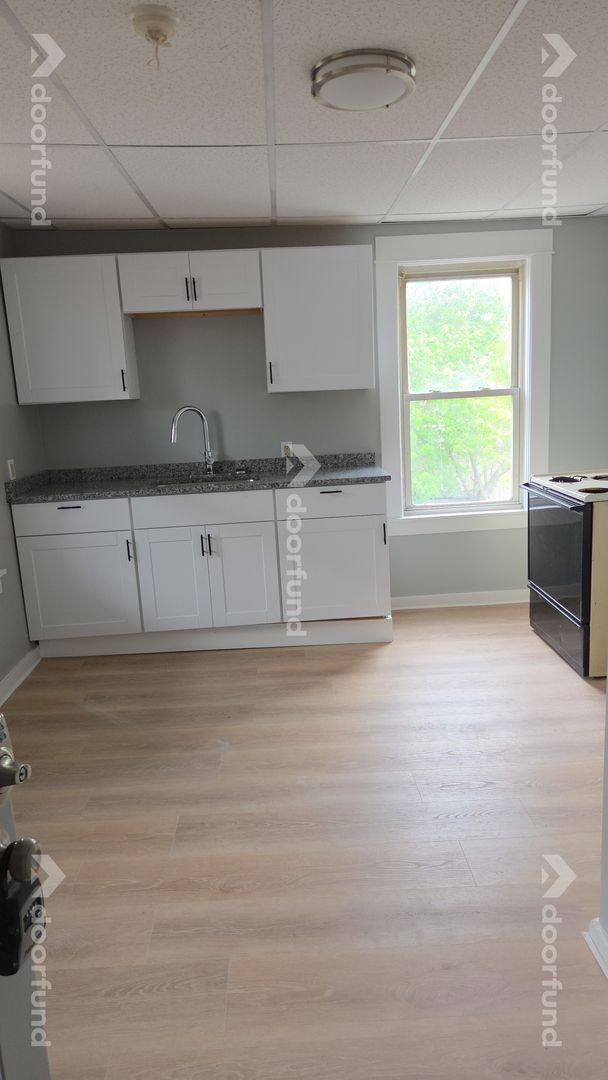 Apartment for rent at 224 Main St #4, Athol, MA 01331
