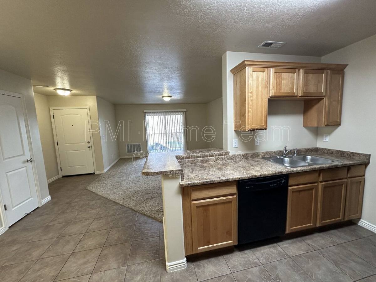 Apartment for rent at 2510 Charleston Ave #A10, Ogden, UT 84414