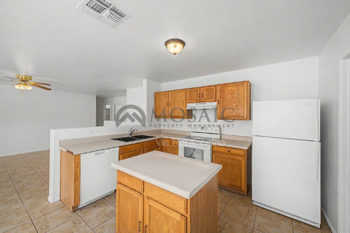 House for rent at 1004 E Cowboy Cove Trail, San Tan Valley, AZ 85143