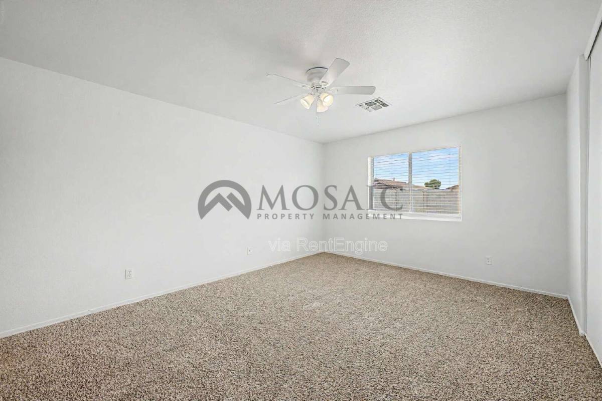 House for rent at 1004 E Cowboy Cove Trail, San Tan Valley, AZ 85143