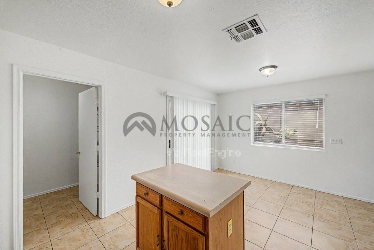 House for rent at 1004 E Cowboy Cove Trail, San Tan Valley, AZ 85143