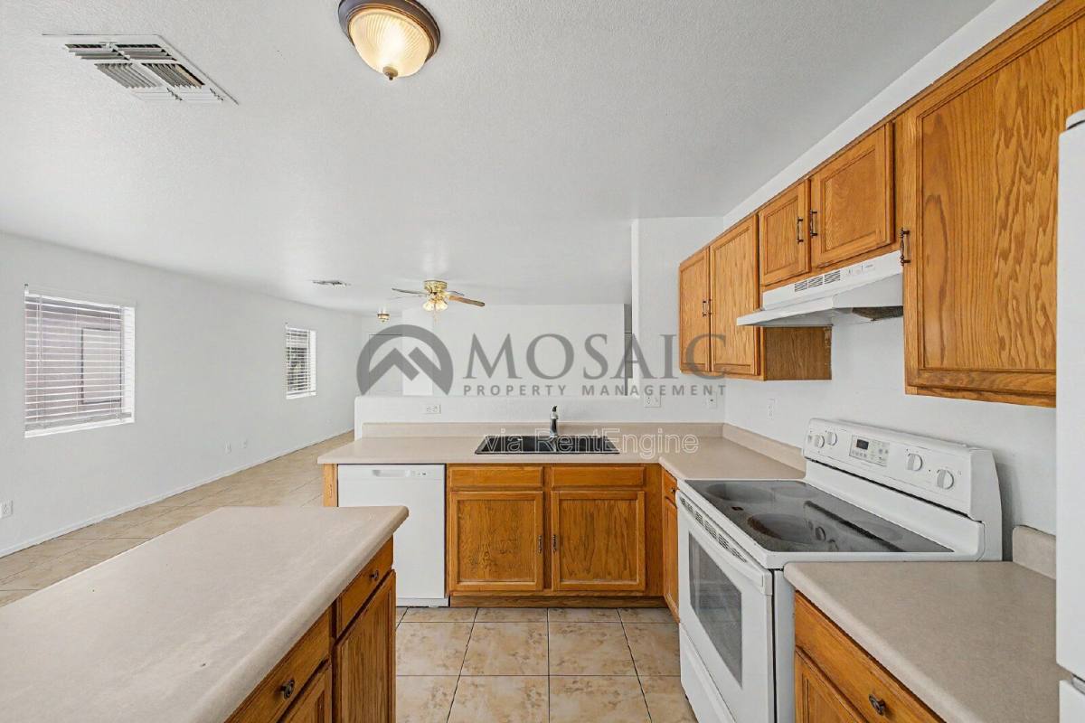 House for rent at 1004 E Cowboy Cove Trail, San Tan Valley, AZ 85143