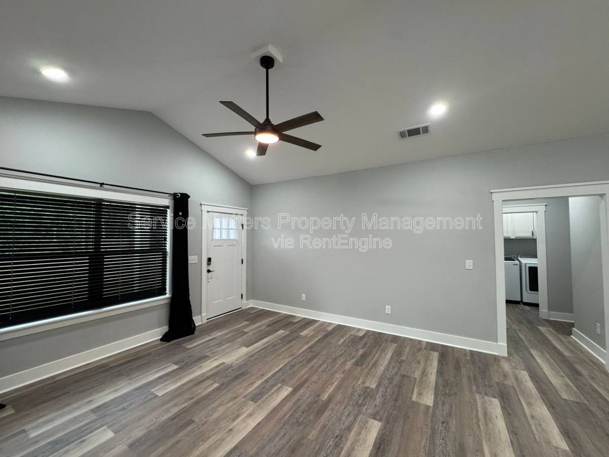 House for rent at 6933 Trail Ride S, Milton, FL 32570