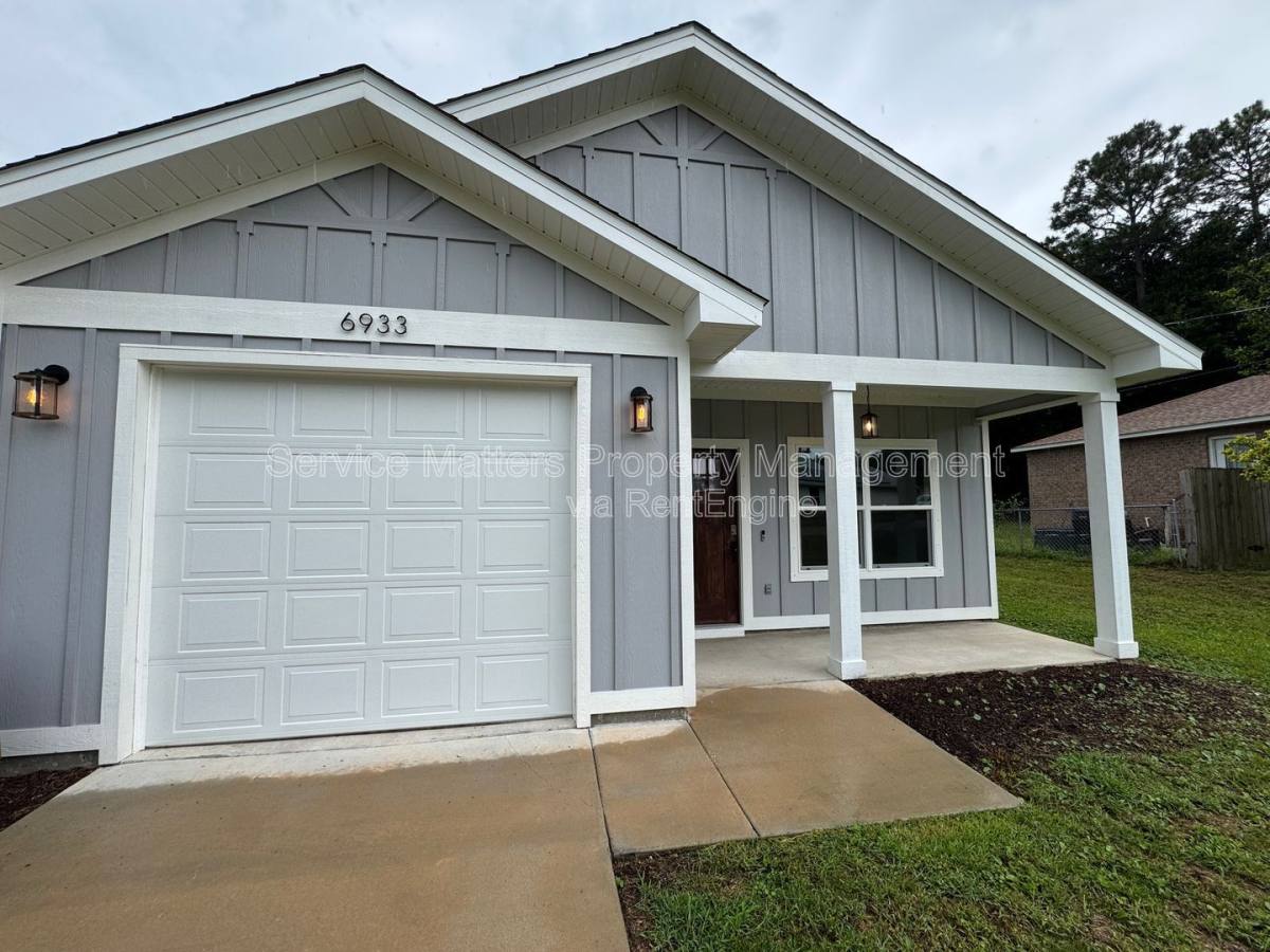House for rent at 6933 Trail Ride S, Milton, FL 32570