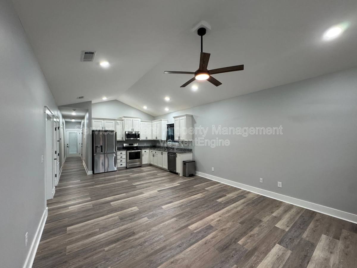 House for rent at 6933 Trail Ride S, Milton, FL 32570
