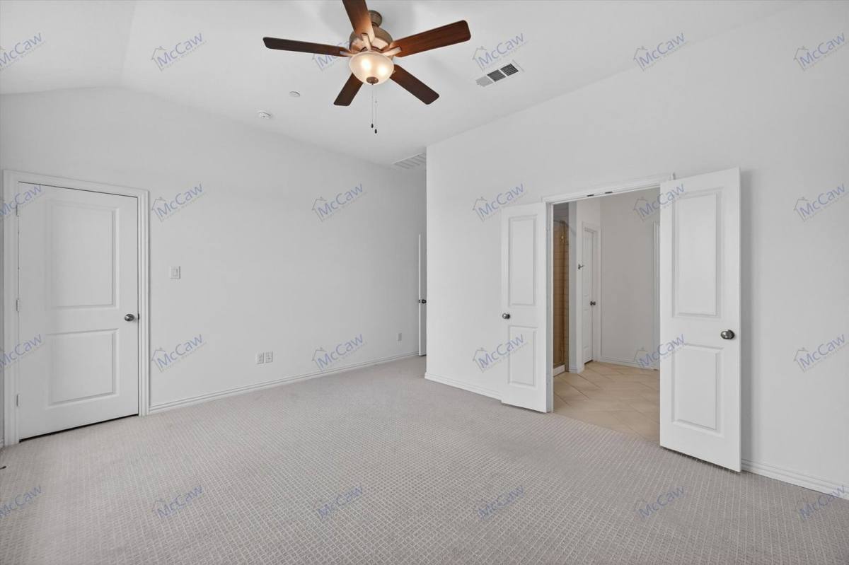 Townhouse for rent at 3717 Island Vista Dr, Arlington, TX 76005