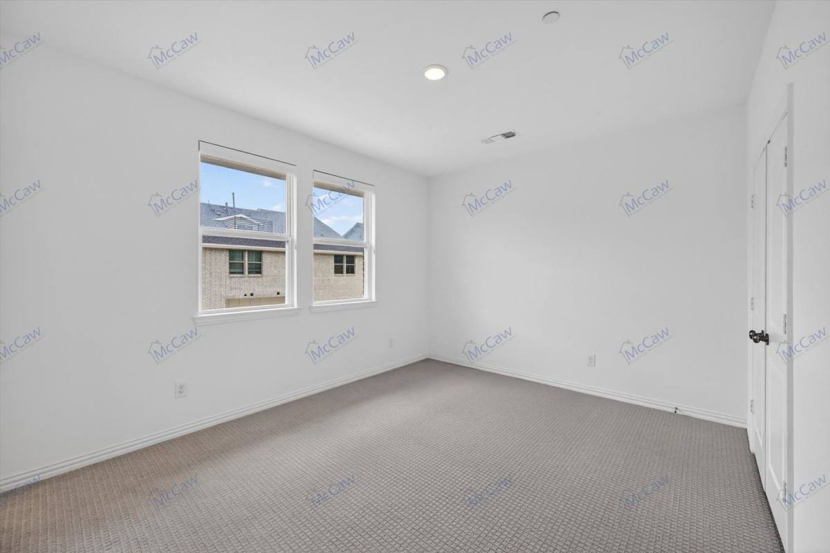 Townhouse for rent at 3717 Island Vista Dr, Arlington, TX 76005