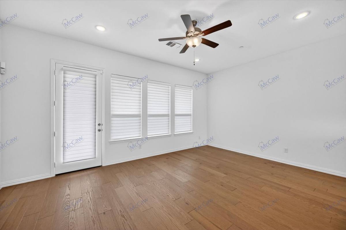Townhouse for rent at 3717 Island Vista Dr, Arlington, TX 76005