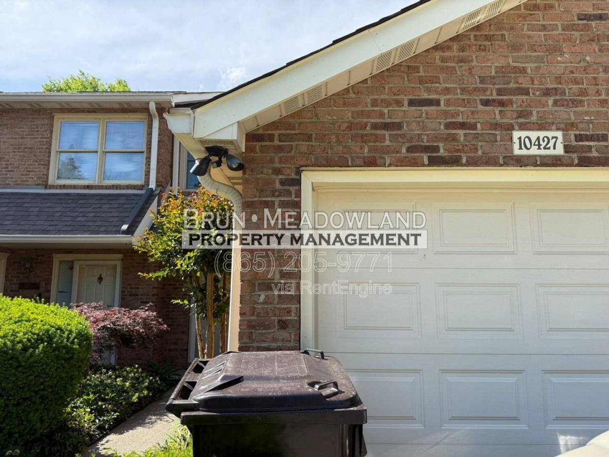 Townhouse for rent at 10427 Raven Brook Lane, Knoxville, TN 37922