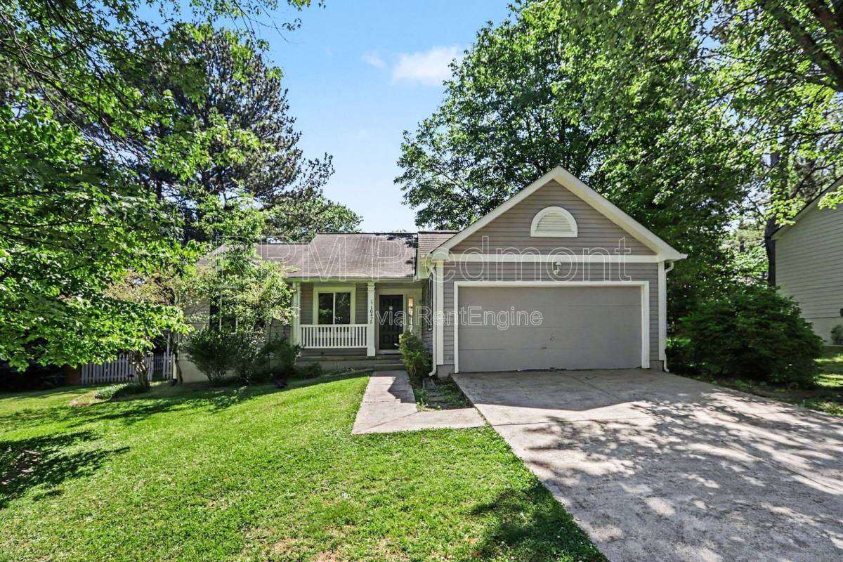 House for rent at 10475 Willow View Circle, Alpharetta, GA 30022