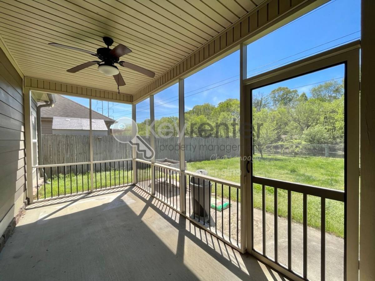 House for rent at 2758 Waterhaven Dr, Chattanooga, TN 37406